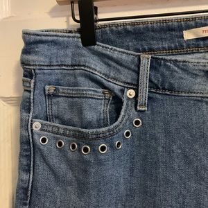 women’s Levi’s jeans. Size 31 / size 12. Petite.